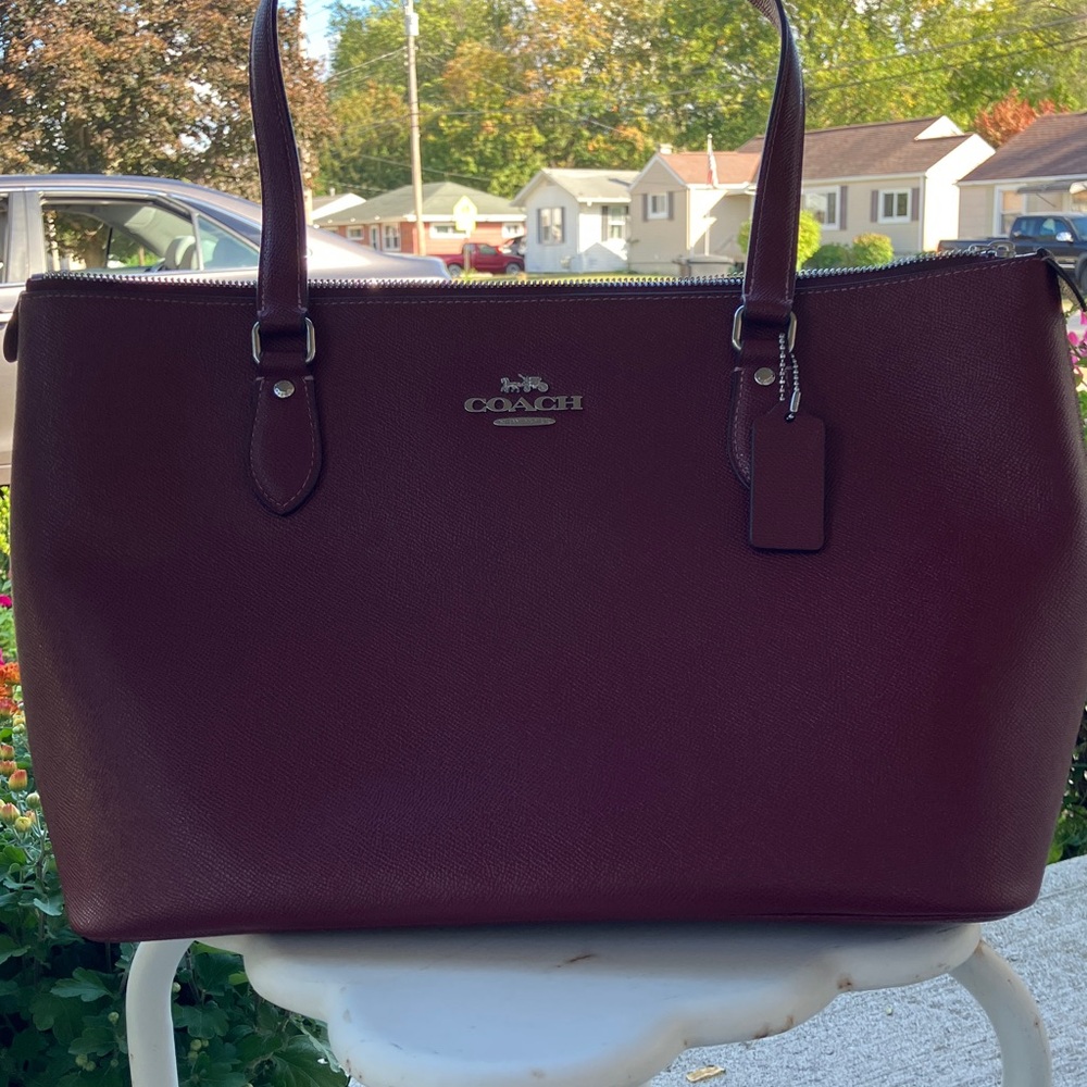 Coach Dark burgundy Leather Handbag